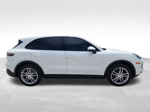 Used 2020 Porsche Cayenne AWD/4WD image 9
