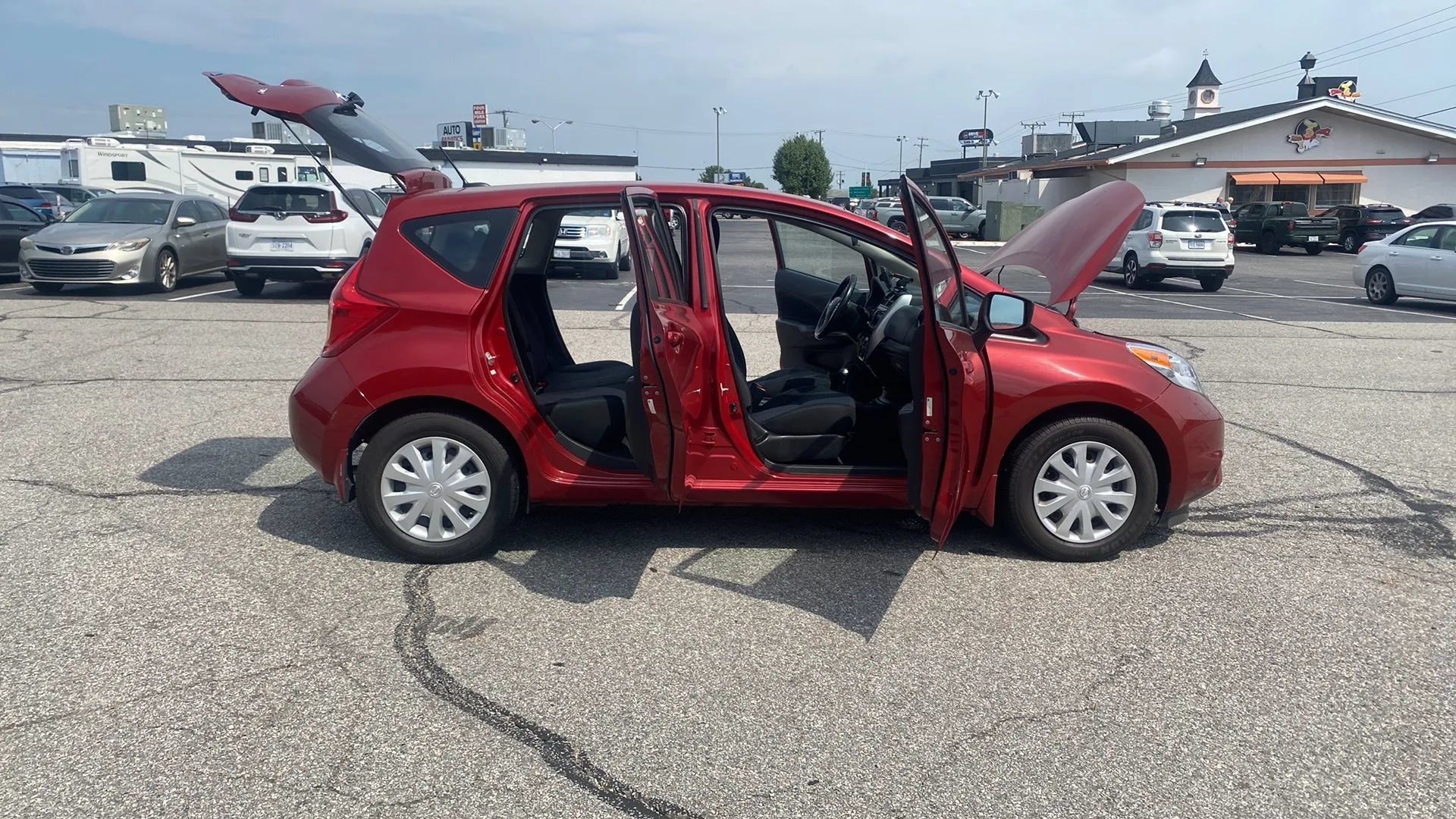 Used 2015 Nissan Versa Note SV w/ SV Convenience Package FWD image 8
