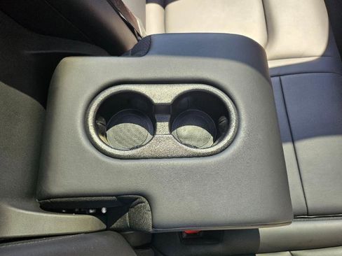 Used 2023 Tesla Model Y Long Range AWD/4WD image 66