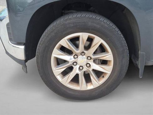 Used 2019 Chevrolet Silverado 1500 LTZ w/ LTZ Plus Package RWD image 9