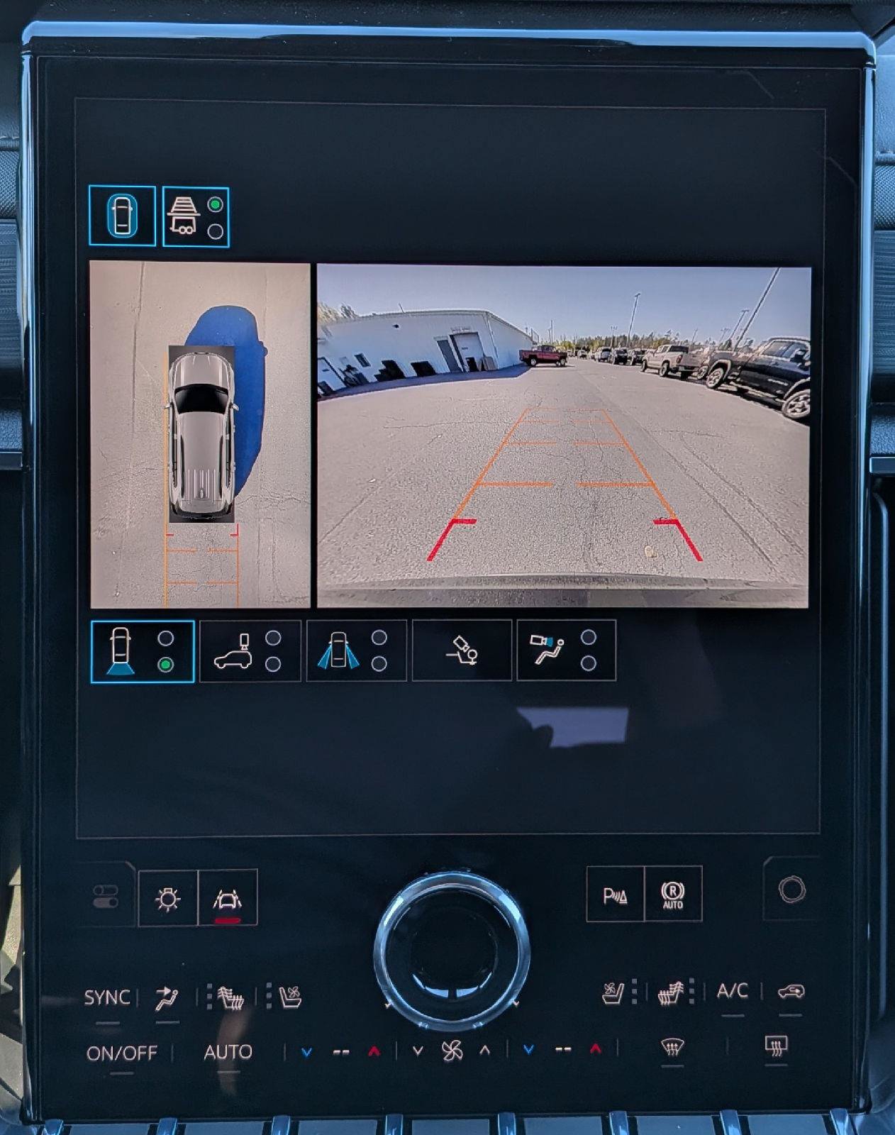 New 2027 GMC Acadia AT4 w/ Luxury Package AWD/4WD image 17