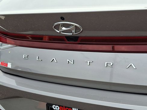 Used 2023 Hyundai Elantra SEL image 30