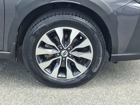 Used 2023 Subaru Outback Touring AWD/4WD image 8