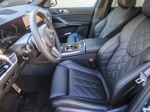 New 2026 BMW X5 sDrive40i w/ M Sport Package image 14