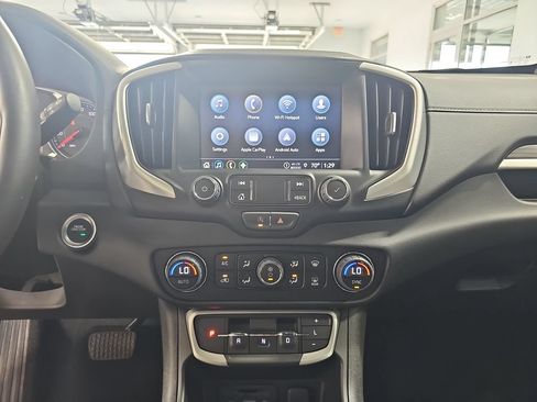Used 2024 GMC Terrain SLT w/ Elevation Edition AWD/4WD image 26