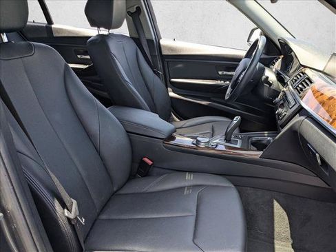 Used 2014 BMW 320i Sedan RWD image 17