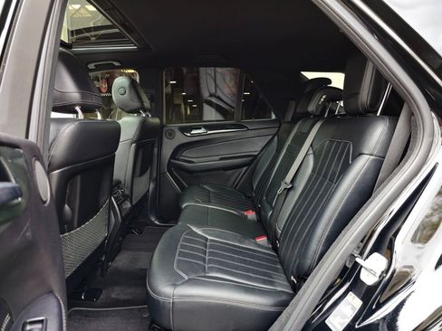 Used 2018 Mercedes-Benz GLE 350 w/ Premium 1 Package image 28