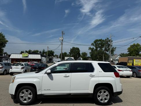 Used 2014 GMC Terrain SLE AWD/4WD image 2