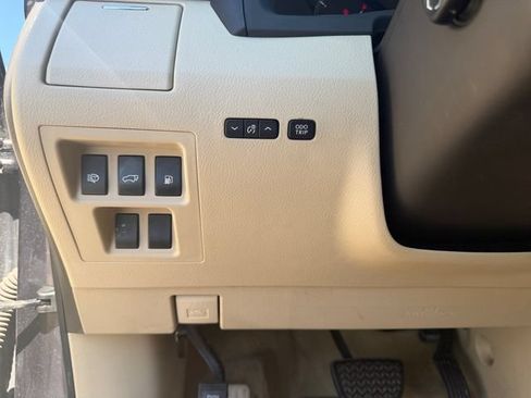 Used 2010 Lexus RX 450h AWD w/ Premium Pkg image 16