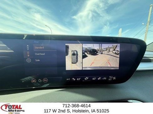 Used 2025 Buick Enclave Preferred AWD/4WD image 27