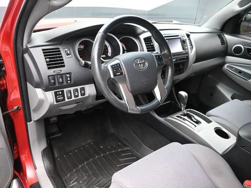 Used 2013 Toyota Tacoma 4x4 Double Cab w/ TRD Off-Road Pkg image 9