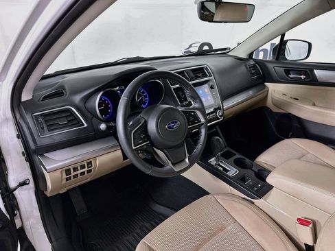 Used 2019 Subaru Outback 2.5i Premium w/ Popular Package #2 AWD/4WD image 10