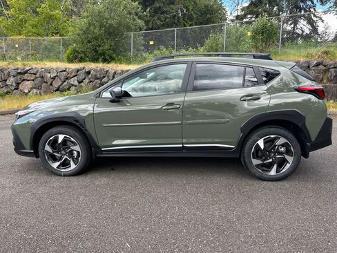 Used 2025 Subaru Crosstrek 2.5i Limited w/ Crosstrek Mirror Package AWD/4WD image 2