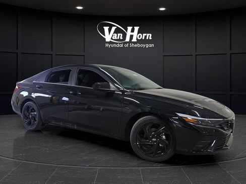 New 2026 Hyundai Elantra SEL Sport Premium FWD image 6
