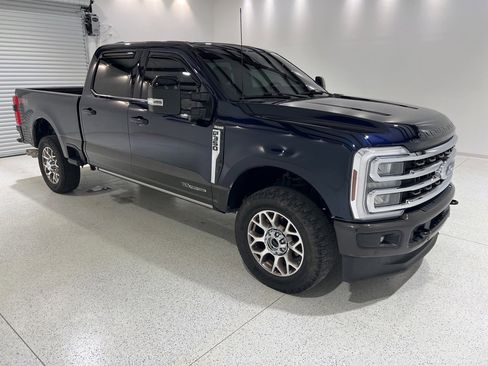 Used 2024 Ford F350 King Ranch w/ FX4 Off-Road Package image 6