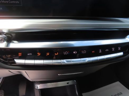 Used 2024 Cadillac Lyriq Sport AWD/4WD image 32