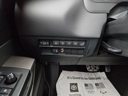 Used 2024 Toyota Sequoia SR5 w/ TRD Off-Road Package image 17