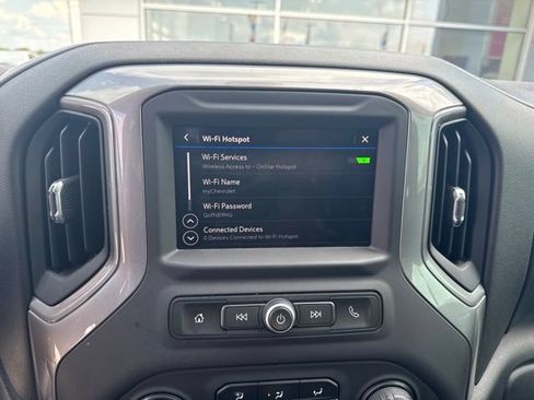 Used 2020 Chevrolet Silverado 1500 Custom Trail Boss w/ Custom Convenience Package AWD/4WD image 21