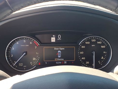 Used 2019 Cadillac XT4 Premium Luxury w/ Driver Assist Package AWD/4WD image 19