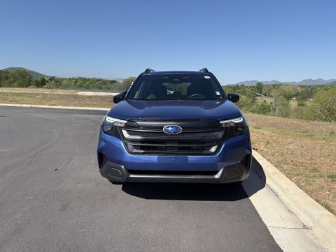 New 2026 Subaru Forester AWD/4WD image 2