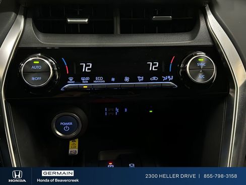 Used 2021 Toyota Venza LE image 19