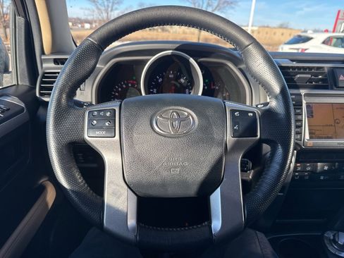 Used 2010 Toyota 4Runner Limited image 12