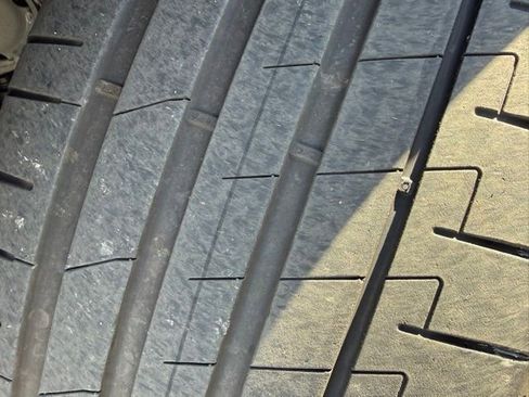 Used 2026 BMW iX xDrive45 w/ Climate Comfort Package image 31