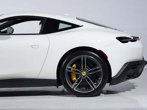 Used 2024 Ferrari Roma image 13