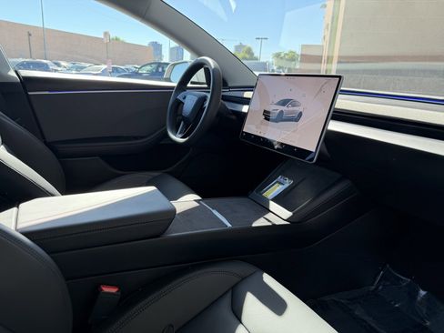 Used 2024 Tesla Model 3 Long Range image 43