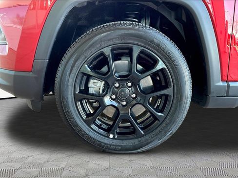 Used 2026 Jeep Compass Latitude AWD/4WD image 31