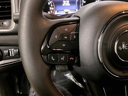 Used 2021 Jeep Renegade Latitude image 20