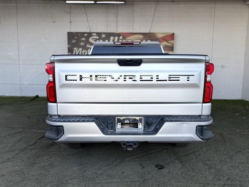 Used 2020 Chevrolet Silverado 1500 Custom w/ Custom Value Package image 14