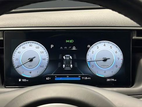 Used 2023 Hyundai Tucson Limited AWD/4WD image 17