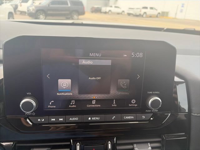 Used 2025 Nissan Pathfinder SV w/ SV Premium Package AWD/4WD image 22