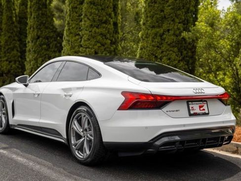 Used 2022 Audi e-tron GT Premium Plus AWD/4WD image 14