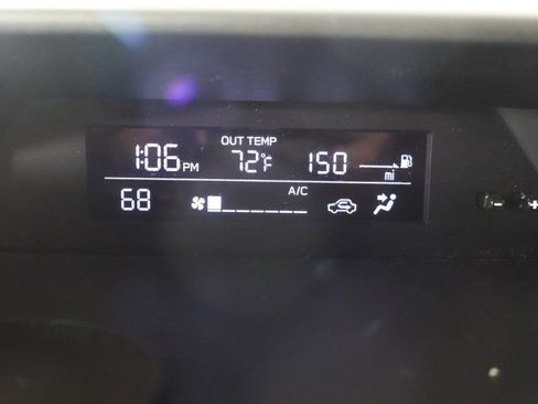 Used 2021 Subaru Crosstrek 2.0i Premium image 39