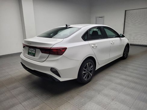 Used 2024 Kia Forte LXS w/ LXS Technology Package FWD image 9