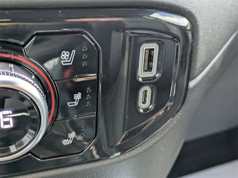 Used 2022 GMC Sierra 1500 SLT w/ SLT Premium Plus Package image 29