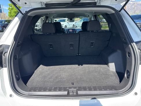Used 2024 Chevrolet Equinox LS AWD/4WD image 11