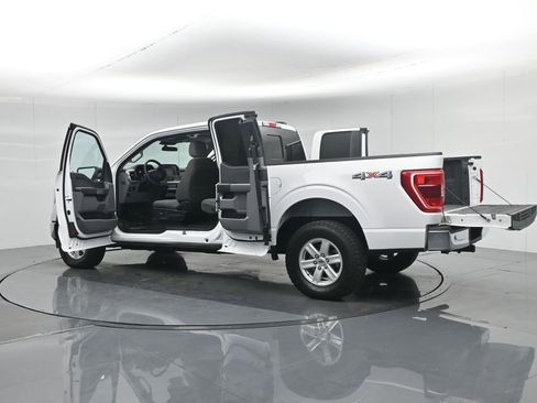 Certified 2021 Ford F150 XLT image 40