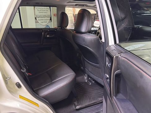 Used 2021 Toyota 4Runner TRD Off-Road Premium w/ Moonroof Package AWD/4WD image 22