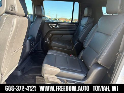 Used 2021 Chevrolet Suburban Z71 w/ Z71 Signature Package AWD/4WD image 28