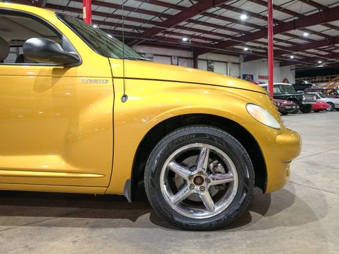 Used 2002 Chrysler PT Cruiser Limited FWD image 11
