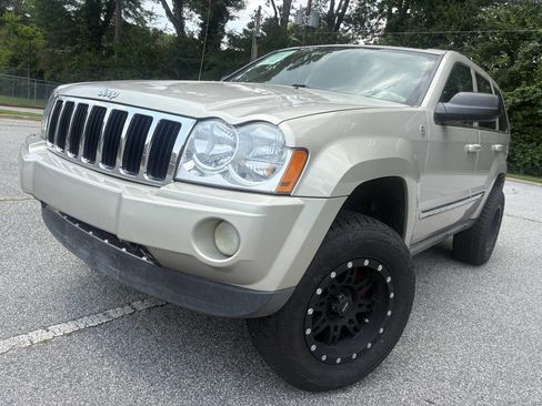 Used 2007 Jeep Grand Cherokee Limited w/ Trailer Tow Group IV image 1