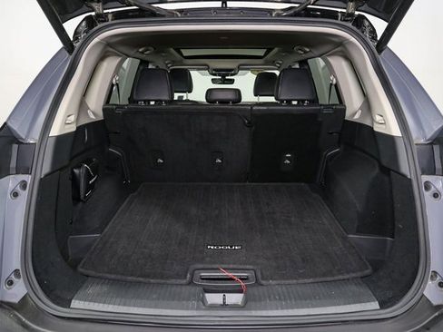 Used 2023 Nissan Rogue SV w/ SV Premium Package image 10