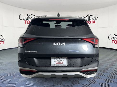 Used 2025 Kia Sportage LX FWD image 7