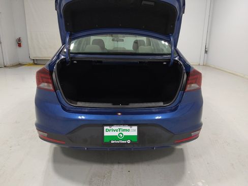 Used 2019 Hyundai Elantra SE FWD image 29