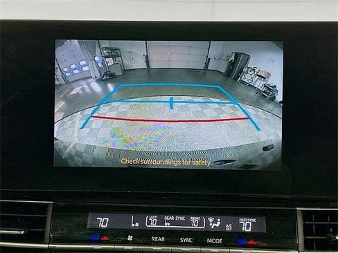 Used 2025 Toyota Sienna XLE image 16