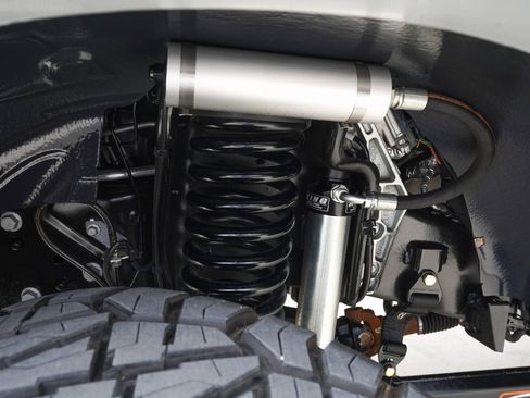 Used 2025 Ford F450 Platinum w/ Platinum Plus Package image 33