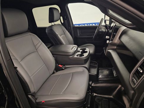 New 2026 RAM 3500 Tradesman AWD/4WD image 27